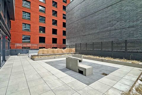 Photo 48 at 702 - 327 King Street W, Waterfront Communities C1, Toronto