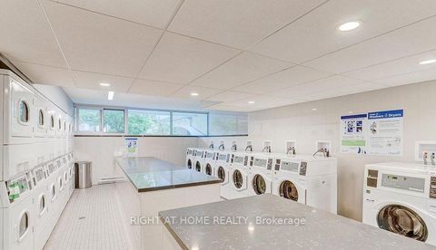 Photo 16 at 2109 - 30 Gloucester Street, Yonge Corridor, Toronto Photo 16 at 2109 - 30 Gloucester Street, Yonge Corridor, Toronto