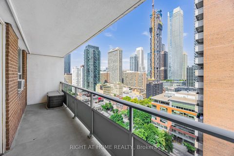 Photo 18 at 2109 - 30 Gloucester Street, Yonge Corridor, Toronto Photo 18 at 2109 - 30 Gloucester Street, Yonge Corridor, Toronto