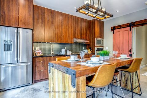 Photo 2 at 103 - 23 Brant Street, Waterfront Communities C1, Toronto