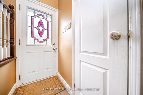 Photo 5 at 113 - 1280 Bridletowne Circle, L'Amoreaux, Toronto