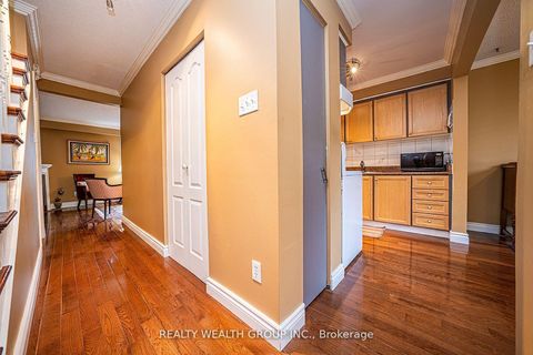 Photo 14 at 113 - 1280 Bridletowne Circle, L'Amoreaux, Toronto