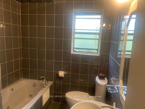 Photo 19 at 121 Denbigh Crescent, CFB, Toronto