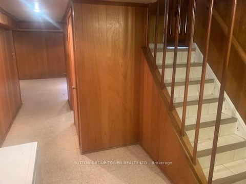Photo 21 at 121 Denbigh Crescent, CFB, Toronto