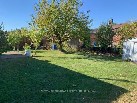 Photo 30 at 121 Denbigh Crescent, CFB, Toronto