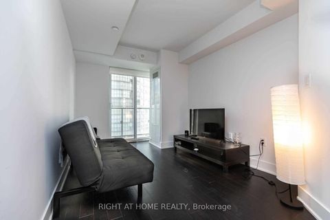 Photo 2 at 1518 - 955 Bay Street, Bay Street Corridor, Toronto