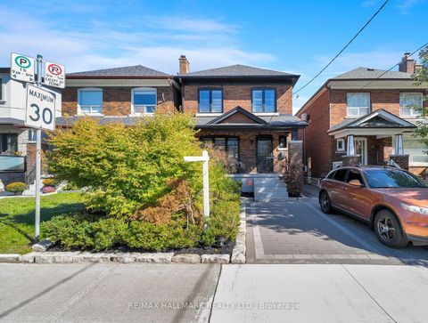 Photo 2 at 29 Lesmount Avenue, East York, Toronto