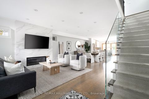 Photo 6 at 29 Lesmount Avenue, East York, Toronto
