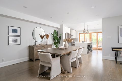 Photo 12 at 29 Lesmount Avenue, East York, Toronto