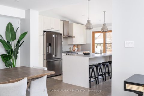 Photo 18 at 29 Lesmount Avenue, East York, Toronto