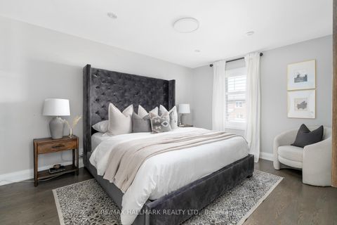 Photo 27 at 29 Lesmount Avenue, East York, Toronto
