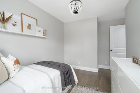 Photo 30 at 29 Lesmount Avenue, East York, Toronto