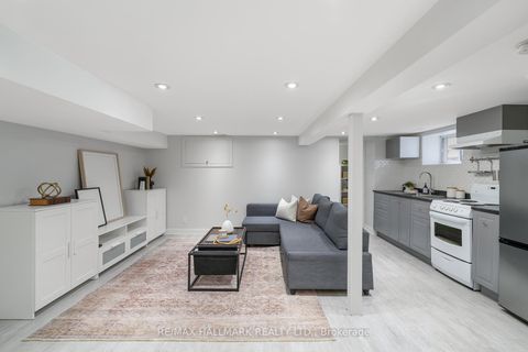 Photo 35 at 29 Lesmount Avenue, East York, Toronto