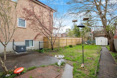 Photo 5 at 43 King Edward Avenue, Lumsden, Toronto