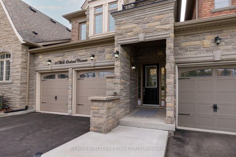 Photo 2 at 54 Wells Orchard Crescent, King City, King