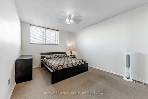 Photo 12 at 905 - 1360 York Mills Road, Donalda, Toronto