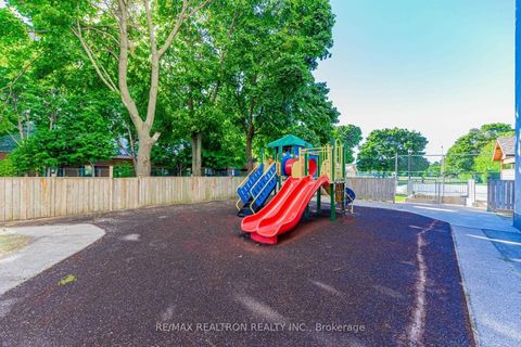 Photo 21 at 905 - 1360 York Mills Road, Donalda, Toronto