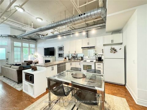 Photo 1 at 152 - 78 St Patrick Street, Chinatown, Toronto
