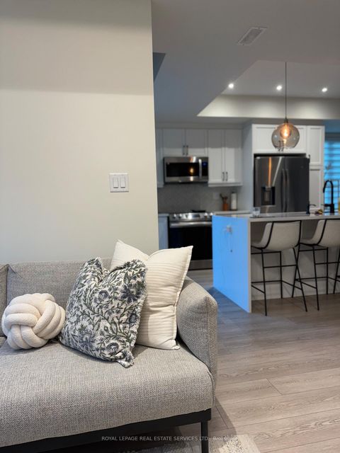 Photo 6 at 152 - 78 St Patrick Street, Chinatown, Toronto Photo 6 at 152 - 78 St Patrick Street, Chinatown, Toronto