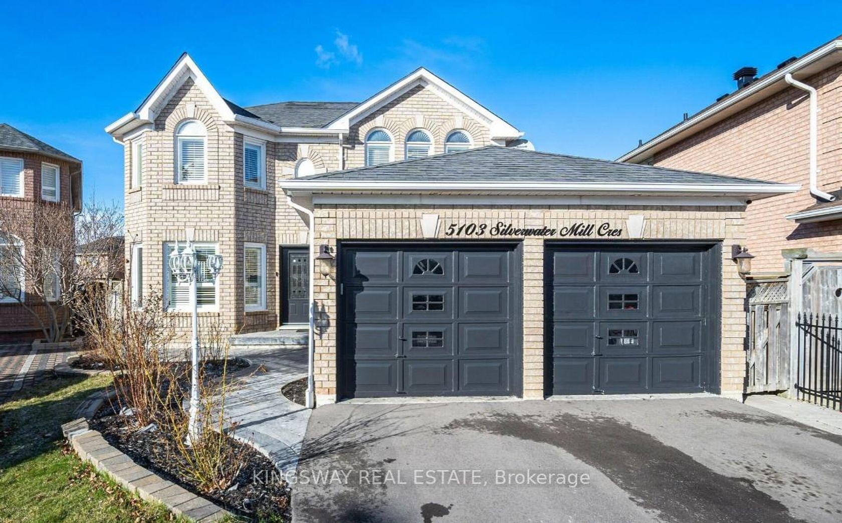 5103 Silverwater Mill Crescent, East Credit, Mississauga by Loree Meneguzzi Real Estate 5103 Silverwater Mill Crescent, East Credit, Mississauga