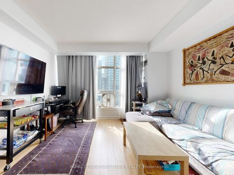 Photo 11 at 525 - 36 Blue Jays Way, Waterfront Communities C1, Toronto
