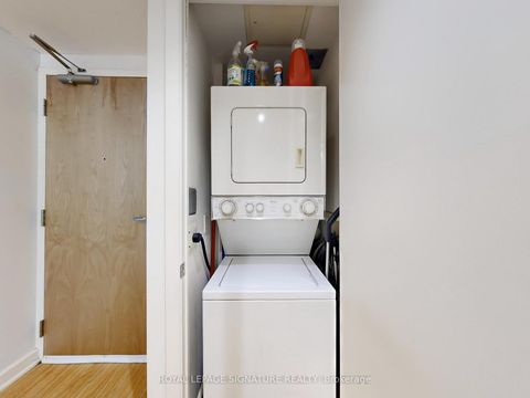 Photo 20 at 525 - 36 Blue Jays Way, Waterfront Communities C1, Toronto