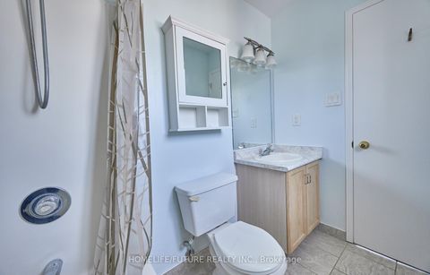 Photo 20 at 6 Pickett Crescent, Painswick North, Barrie