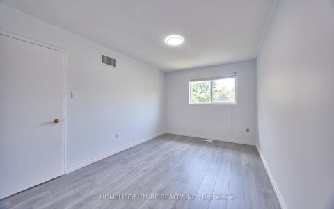 Photo 21 at 6 Pickett Crescent, Painswick North, Barrie