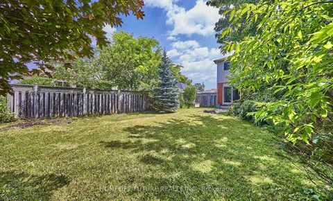 Photo 32 at 6 Pickett Crescent, Painswick North, Barrie