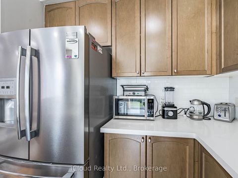 Photo 14 at 135 Windrow Street, Jefferson, Richmond Hill