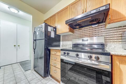Photo 10 at 710 - 400 Mclevin Avenue, Malvern, Toronto