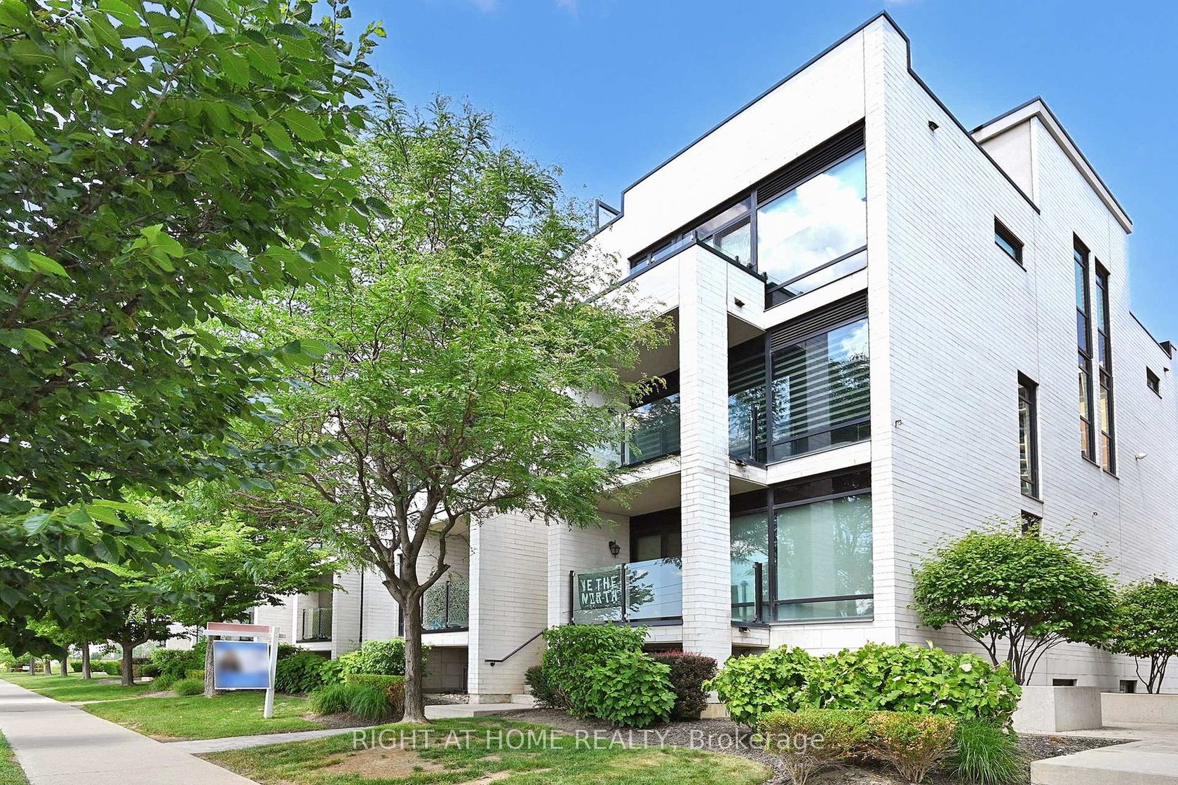 710 - 138 Widdicombe Hill Boulevard, Richview, Toronto 