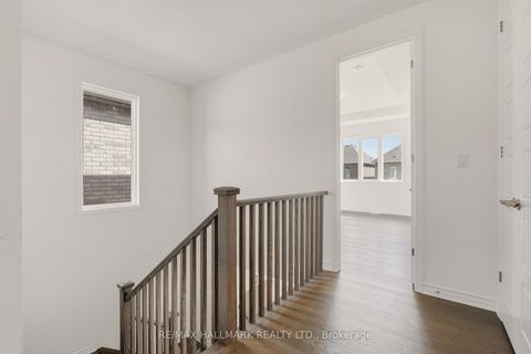 Photo 17 at 363 Reid Drive W, Rural Barrie Southwest, Barrie