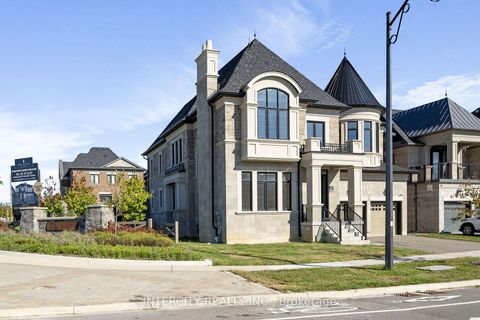 Photo 1 at 2 Pine Heights Drive, Vellore Village, Vaughan