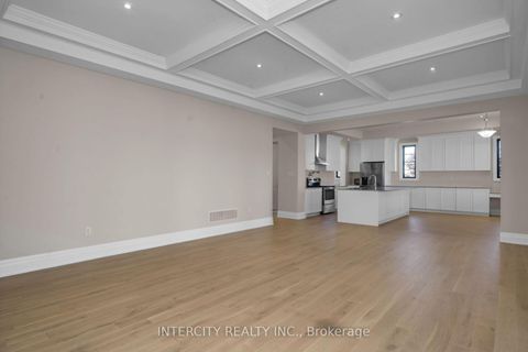 Photo 14 at 2 Pine Heights Drive, Vellore Village, Vaughan