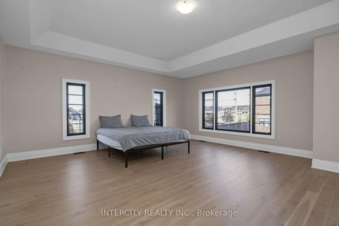 Photo 21 at 2 Pine Heights Drive, Vellore Village, Vaughan