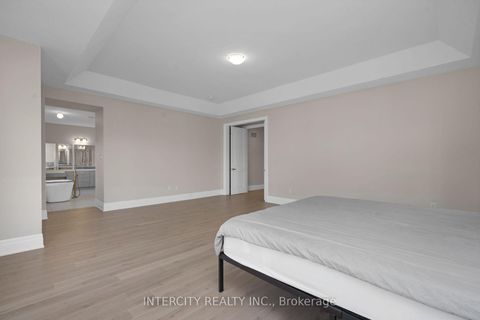 Photo 22 at 2 Pine Heights Drive, Vellore Village, Vaughan