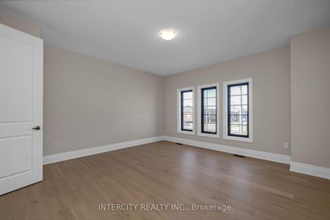 Photo 27 at 2 Pine Heights Drive, Vellore Village, Vaughan