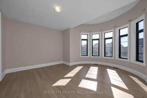 Photo 31 at 2 Pine Heights Drive, Vellore Village, Vaughan