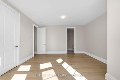 Photo 32 at 2 Pine Heights Drive, Vellore Village, Vaughan