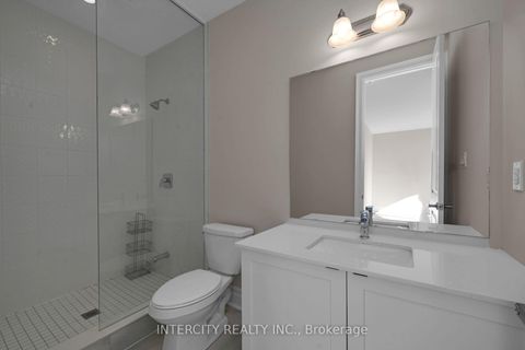 Photo 37 at 2 Pine Heights Drive, Vellore Village, Vaughan