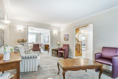 Photo 6 at 21 Marylebone Crescent, Oak Ridges Lake Wilcox, Richmond Hill