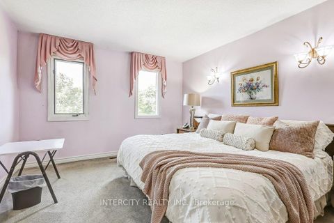 Photo 22 at 21 Marylebone Crescent, Oak Ridges Lake Wilcox, Richmond Hill