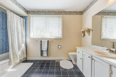 Photo 25 at 21 Marylebone Crescent, Oak Ridges Lake Wilcox, Richmond Hill