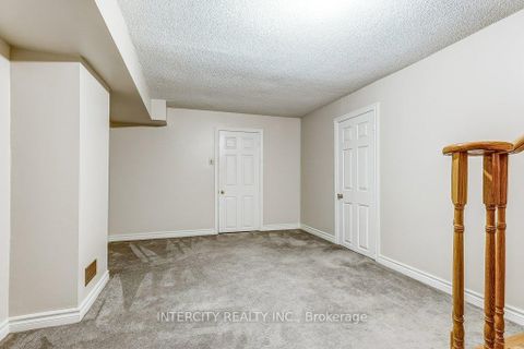 Photo 32 at 21 Marylebone Crescent, Oak Ridges Lake Wilcox, Richmond Hill