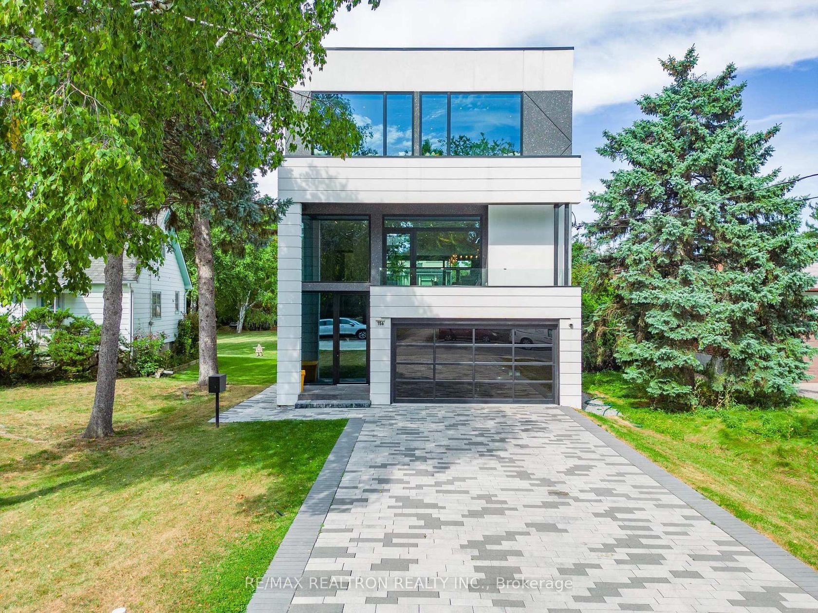 156 Garden Avenue, South Richvale, Richmond Hill 