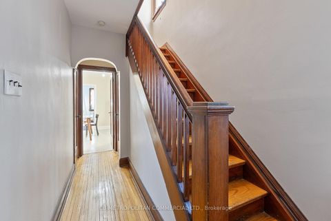 Photo 3 at 17 Augusta Avenue, Chinatown, Toronto
