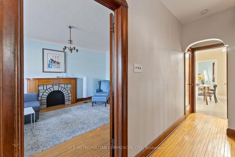 Photo 4 at 17 Augusta Avenue, Chinatown, Toronto