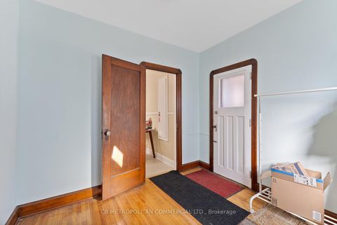 Photo 11 at 17 Augusta Avenue, Chinatown, Toronto