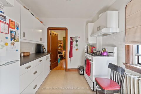 Photo 14 at 17 Augusta Avenue, Chinatown, Toronto